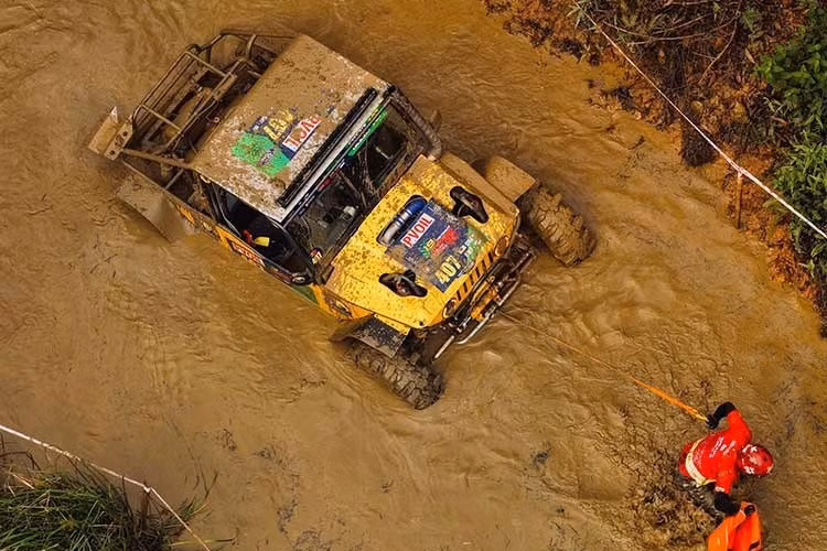 Giải đấu được cơ cấu thành 4 hạng thi đấu chuyên biệt: Bán tải Cơ bản, SUV Cơ bản, Nâng cao và Chuyên nghiệp (Mở rộng).