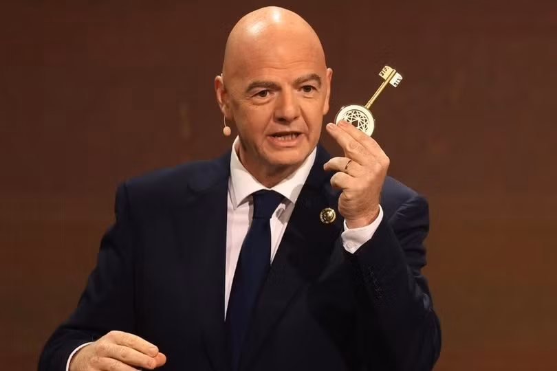 FIFA loay hoay với việc khuếch trương giải đấu.