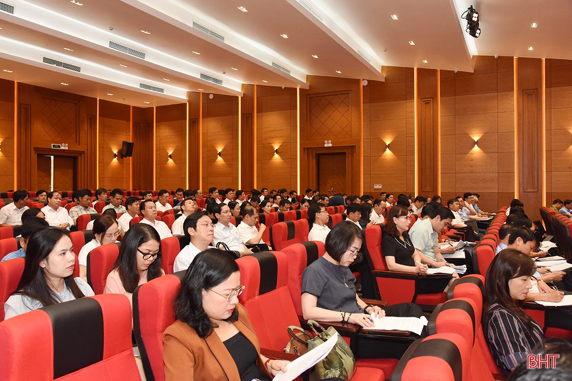 Hà Tĩnh đánh giá thực hiện nghị quyết về sắp xếp tổ chức, bộ máy và tinh giản biên chế