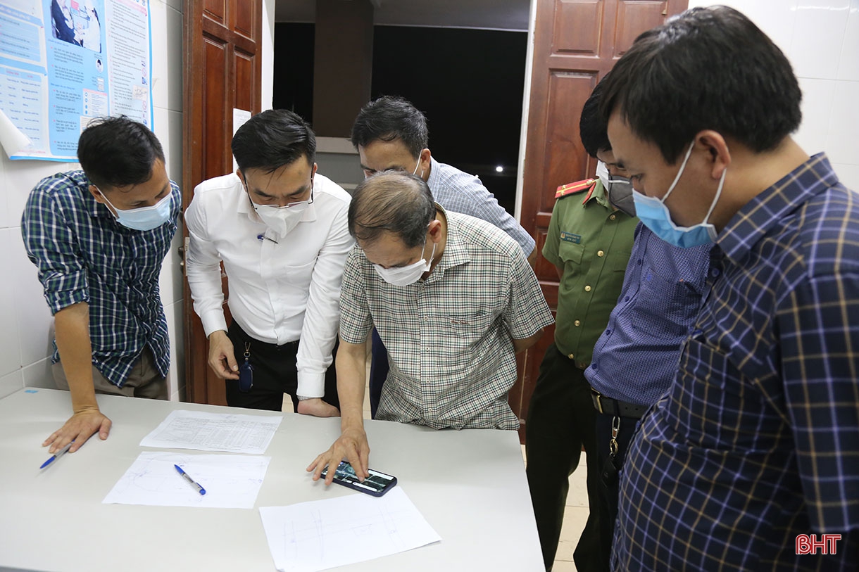 “Chiến sỹ áo trắng” bền bỉ trong cuộc chiến với Covid-19 (Bài 1): Những đêm trắng ở CDC Hà Tĩnh