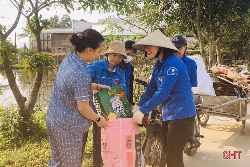 Đoàn viên thanh niên Hà Tĩnh hưởng ứng “Ngày Chủ nhật xanh”