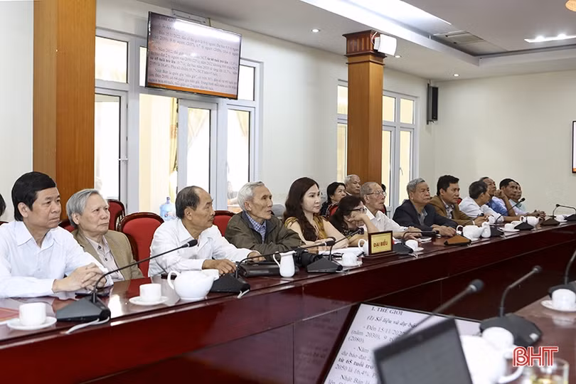 Người cao tuổi Hà Tĩnh được cập nhật các chủ trương, chính sách mới