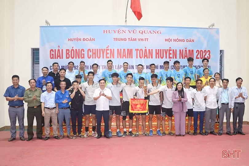 Xã Đức Liên nhất Giải Bóng chuyền nam huyện Vũ Quang