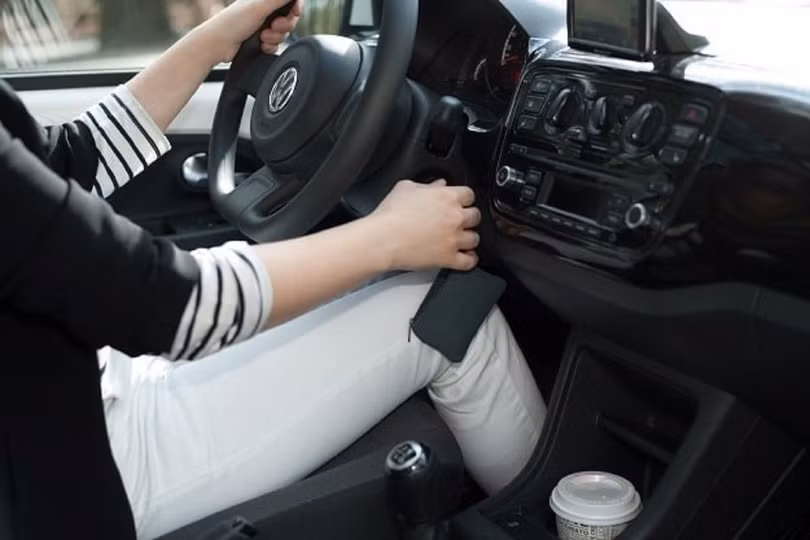 Những lỗi phổ biến nhất của phụ nữ khi lái xe ô tô
