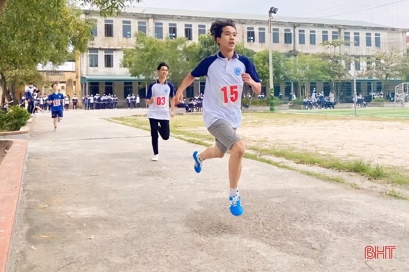 Mùa thể thao đầy ấn tượng của một ngôi trường làng ở Hà Tĩnh