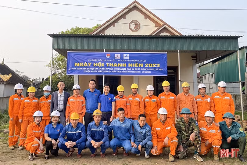 Ra quân chỉnh trang lưới điện, hưởng ứng Tháng Thanh niên ở Can Lộc