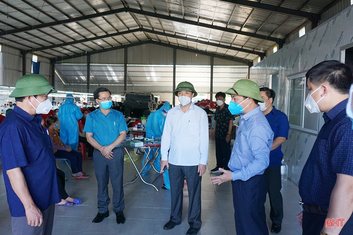 Căn cứ tình hình thực tiễn để xây dựng giải pháp phòng, chống dịch Covid-19 phù hợp ở Hương Khê