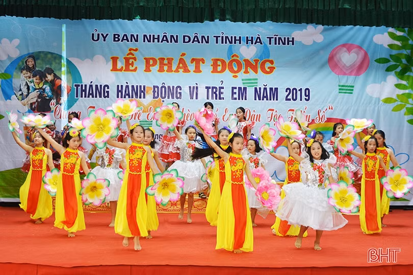 Hà Tĩnh chung tay vì trẻ em nghèo, trẻ em dân tộc thiểu số