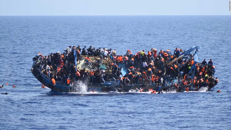 290 người di cư được giải cứu ngoài khơi bờ biển Libya