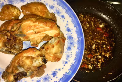 Gà chiên mắm tỏi đừng hỏi độ ngon