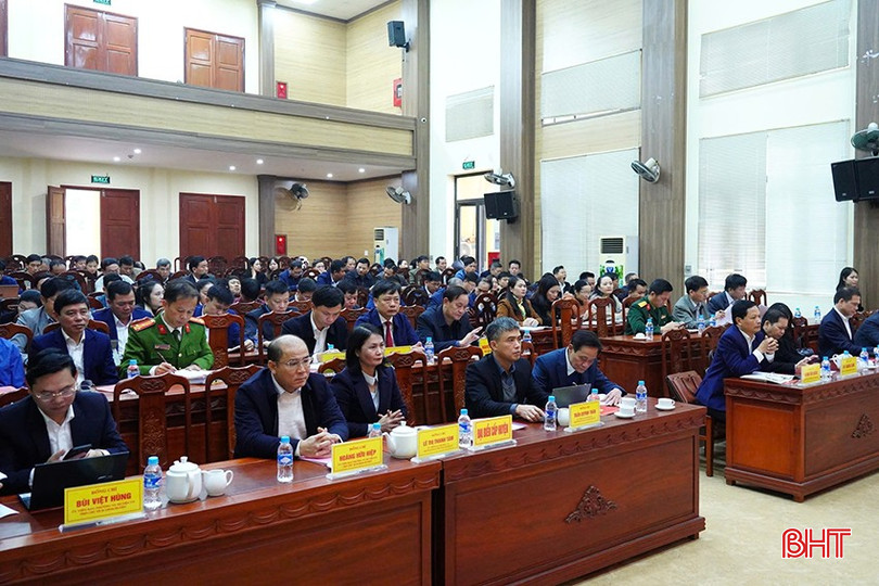 Các đại biểu tham dự hội nghị