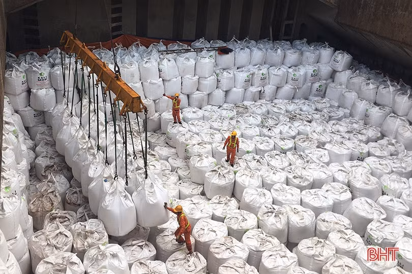 Hà Tĩnh sôi nổi các phong trào thi đua mừng 93 năm ngày thành lập Đảng