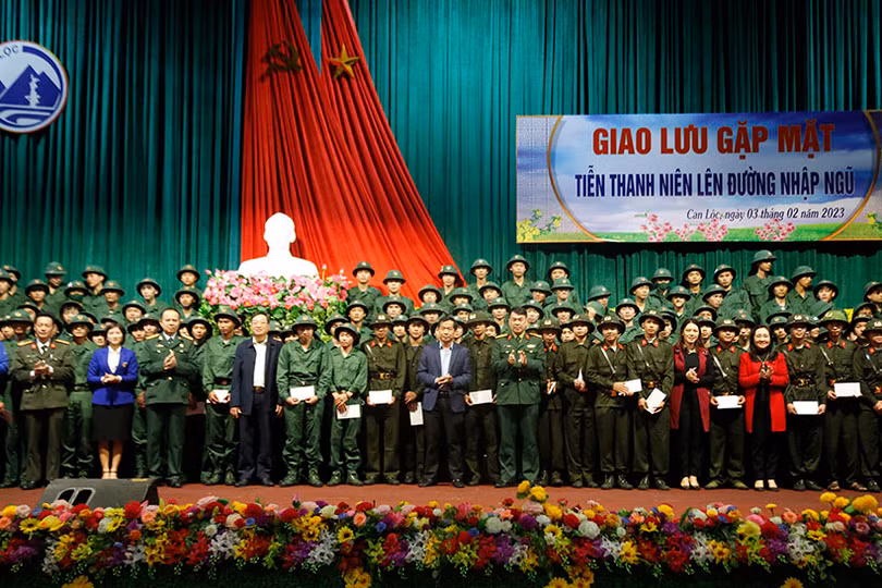 Can Lộc gặp mặt 150 tân binh trước ngày nhập ngũ