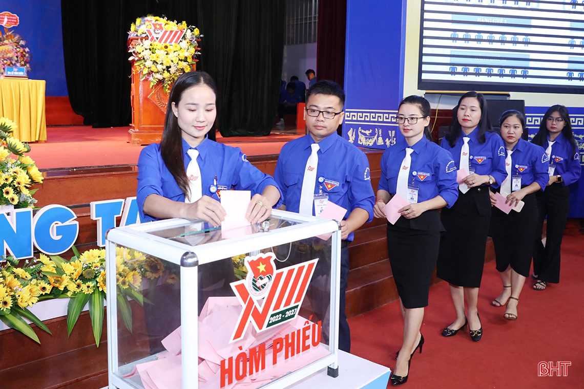 Đồng chí Nguyễn Ny Hương được bầu giữ chức Bí thư Tỉnh đoàn Hà Tĩnh