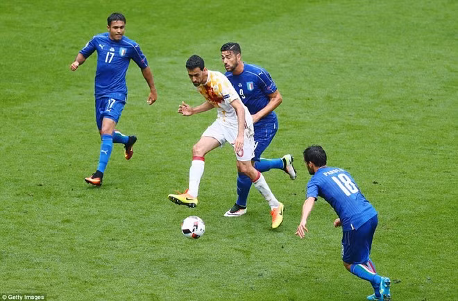 ban chi can 11 mieng go va hlv conte