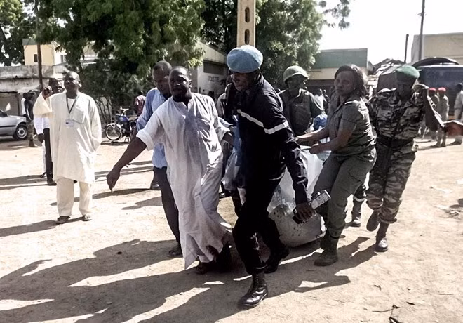 phien quan boko haram danh bom tu sat giet chet 11 nguoi o cameroon