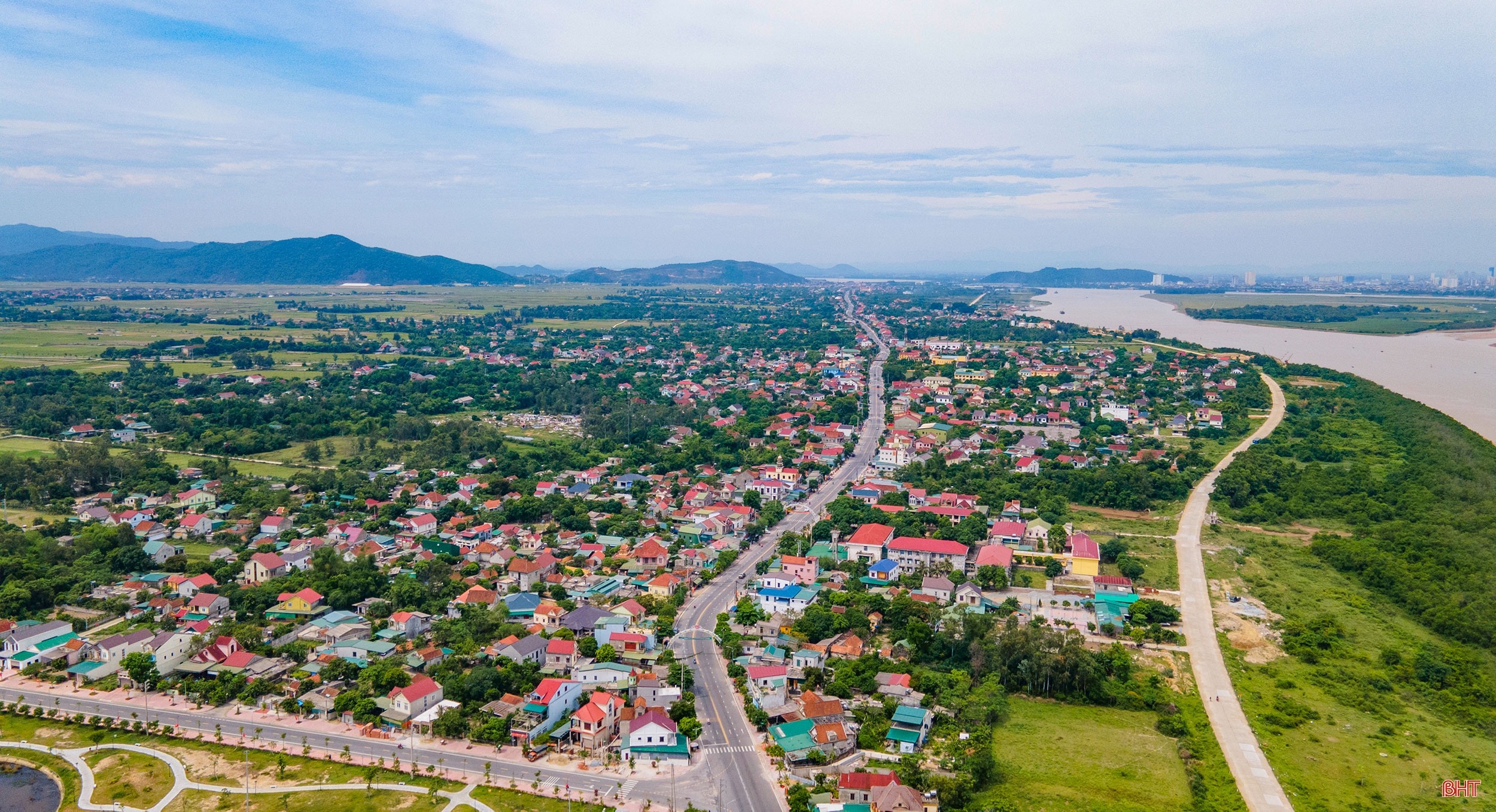 Xây dựng Nghi Xuân trở thành huyện NTM kiểu mẫu, điển hình về văn hóa gắn với phát triển du lịch, sớm trở thành đô thị trực thuộc tỉnh