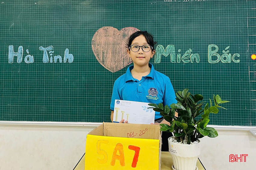 Xem những hình ảnh về hậu quả của bão số 3, các bạn học sinh bày tỏ xót xa khi chứng kiến những mất mát của bà con các tỉnh phía Bắc.