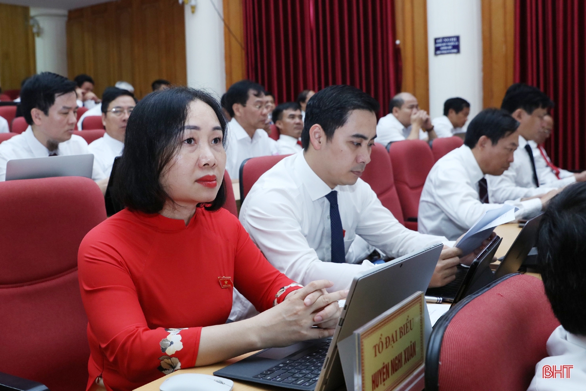 Kỳ họp thứ 8, HĐND tỉnh: Xem xét các chính sách có tác động lớn đến sự phát triển của Hà Tĩnh