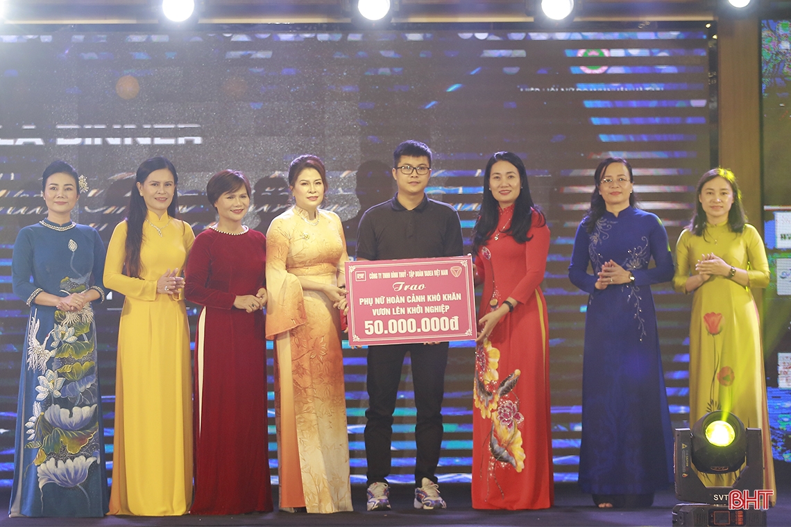 Gala dinner “Vượt qua giông bão” truyền cảm hứng, khát vọng trong doanh nhân nữ Hà Tĩnh