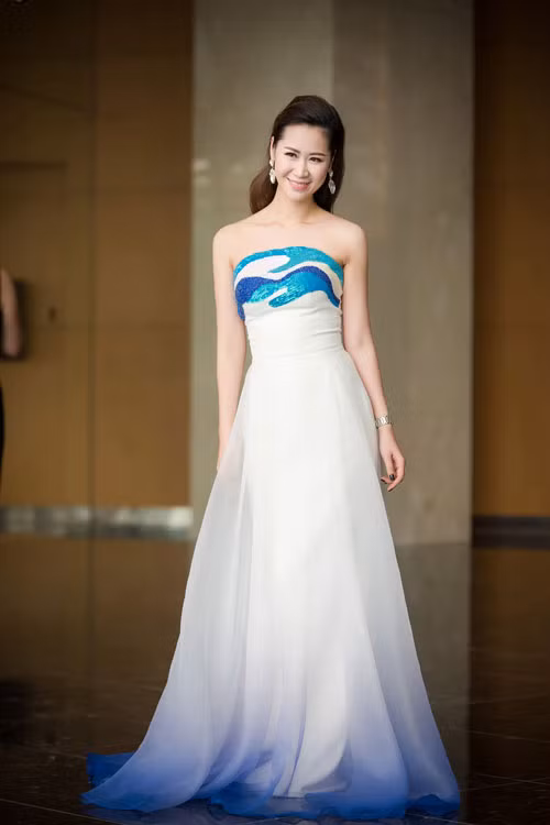 my nhan viet mac dep nhat tuan
