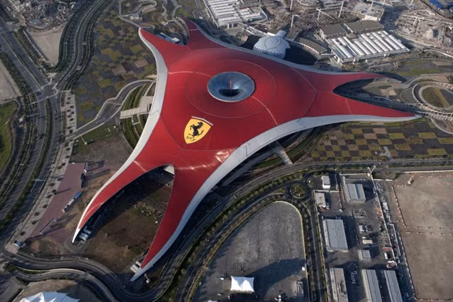 nhung dieu khien abu dhabi tuyet dieu hon dubai