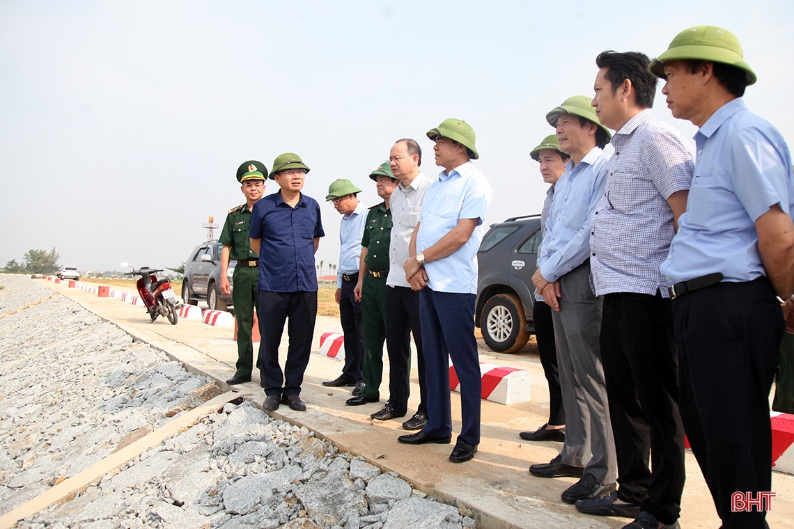 Triển khai các biện pháp bảo vệ tính mạng, tài sản cho người dân trước ảnh hưởng bão số 4