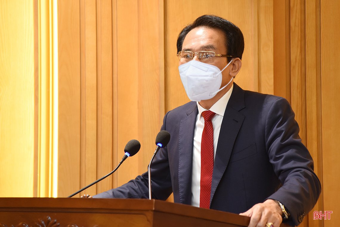 Ban Thường vụ Tỉnh ủy Hà Tĩnh công bố các quyết định về công tác cán bộ