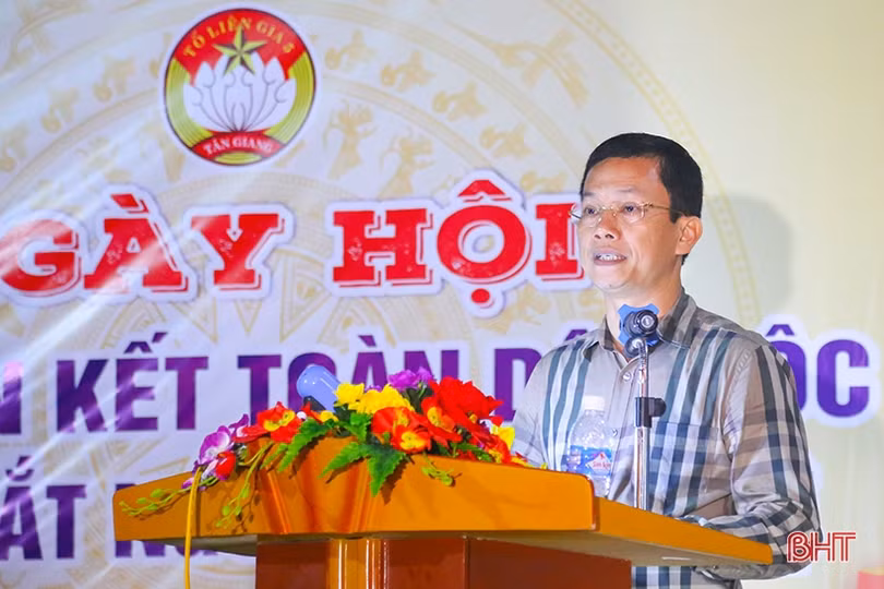 Nhân dân thành phố Hà Tĩnh vui Ngày hội Đại đoàn kết