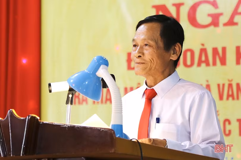Lãnh đạo tỉnh chung vui ngày hội đoàn kết tại Thạch Hà, Hương Khê