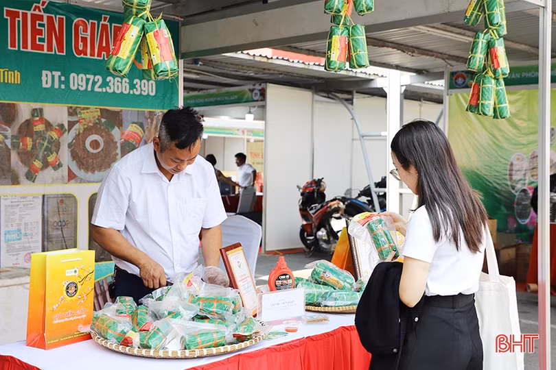 Tuần lễ sản phẩm tiêu biểu Hà Tĩnh tại Hà Nội: Cầu nối tiêu thụ quy mô lớn