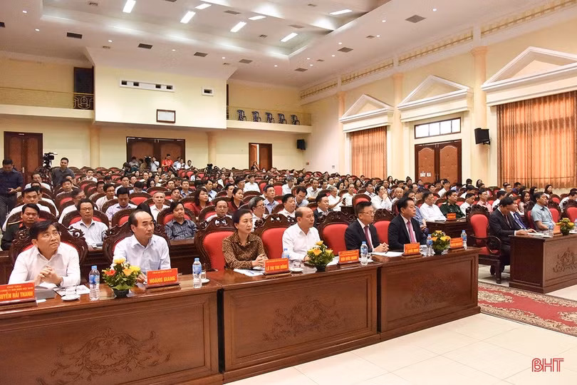 Tiếp tục triển khai hiệu quả Chỉ thị số 11 của Bộ Chính trị về mua và đọc báo, tạp chí của Đảng