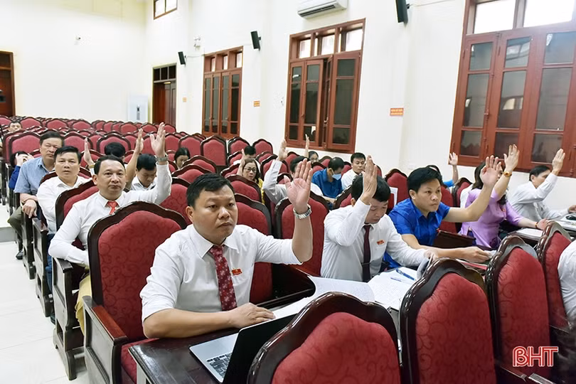 HĐND huyện Hương Khê có chủ tịch mới