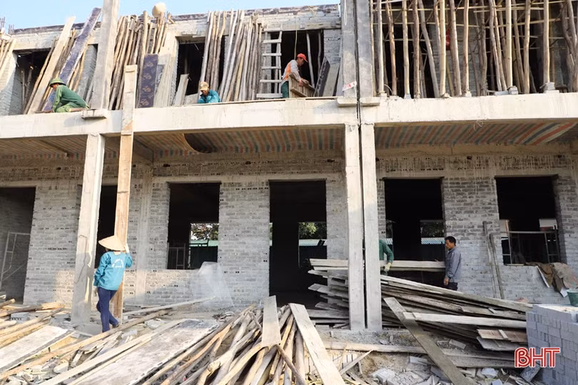Doanh nghiệp, hộ kinh doanh trước áp lực tăng lãi suất vay vốn ngân hàng