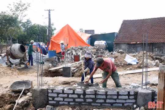 Niềm vui từ những căn nhà đại đoàn kết ở Trường Lưu