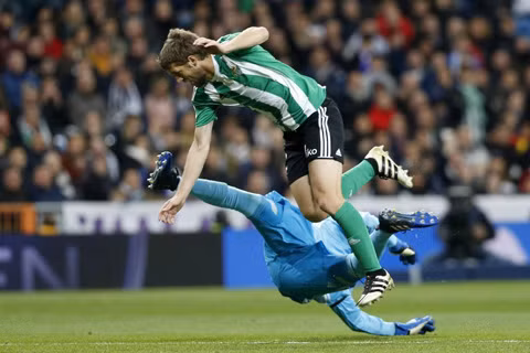 ramos lai sam vai cuu tinh real tai chiem ngoi dau