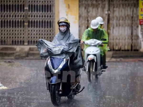 cuoi tuan mien bac co mua rao va dong mien nam van nang manh