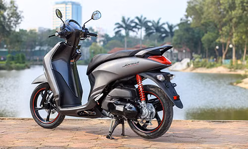 yamaha janus ban dac biet thach thuc honda vision o viet nam
