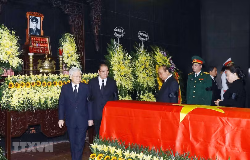 Lãnh đạo Đảng, Nhà nước dâng hương viếng Trung tướng Đồng Sỹ Nguyên ảnh 2 Lãnh đạo Đảng, Nhà nước dâng hương viếng Trung tướng Đồng Sỹ Nguyên
