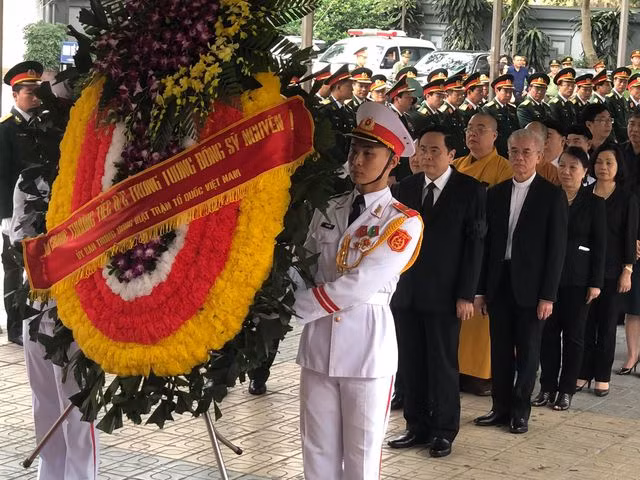 Lãnh đạo Đảng, Nhà nước dâng hương viếng Trung tướng Đồng Sỹ Nguyên