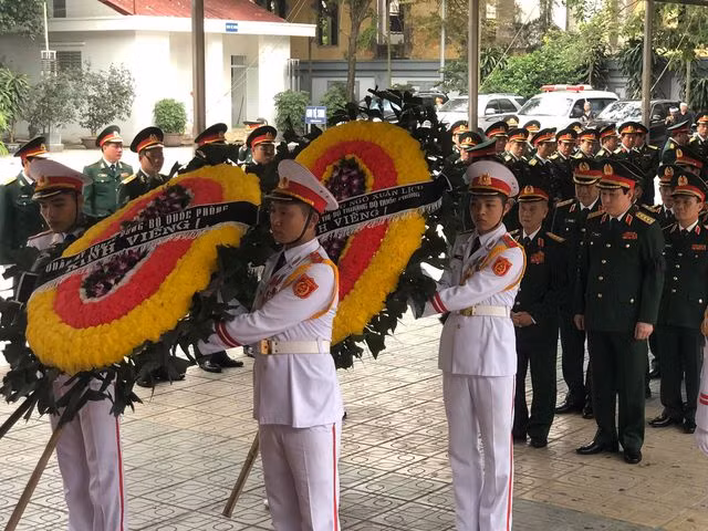Lãnh đạo Đảng, Nhà nước dâng hương viếng Trung tướng Đồng Sỹ Nguyên