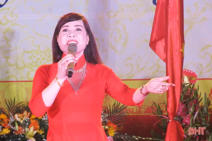 Đặc sắc đêm giao lưu văn nghệ “Tiếng hát từ cội nguồn”