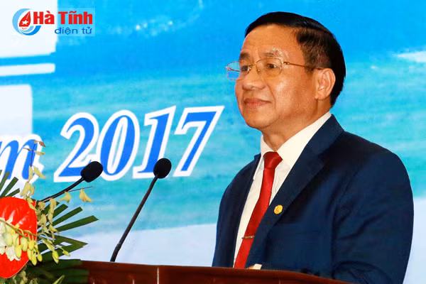 10 nam hoi dong huong ha tinh tai ha noi gan ket de xay dung que huong