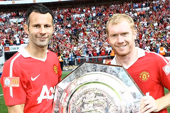 vingroup mat 8 thang dam phan de dua giggs scholes den viet nam