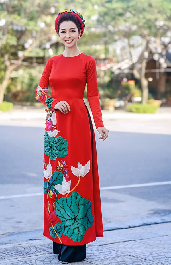 6 my nhan viet mac dep nhat tuan
