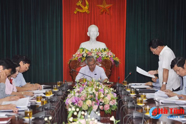 kien quyet xu ly htx yeu kem phat trien kinh te tap the theo huong ben vung