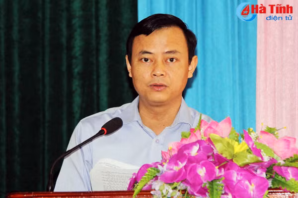 cu tri kien nghi dau tu sua chua co so ha tang bi hu hai do bao so 10