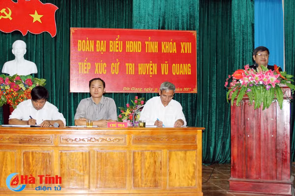 cu tri de nghi som xac dinh co tiep tuc khai thac mo sat thach khe