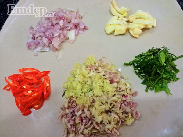 thit ba chi nuong la chanh thom ngon chi nhin thoi da day da keu gao