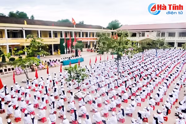 nho truong xua lop cu